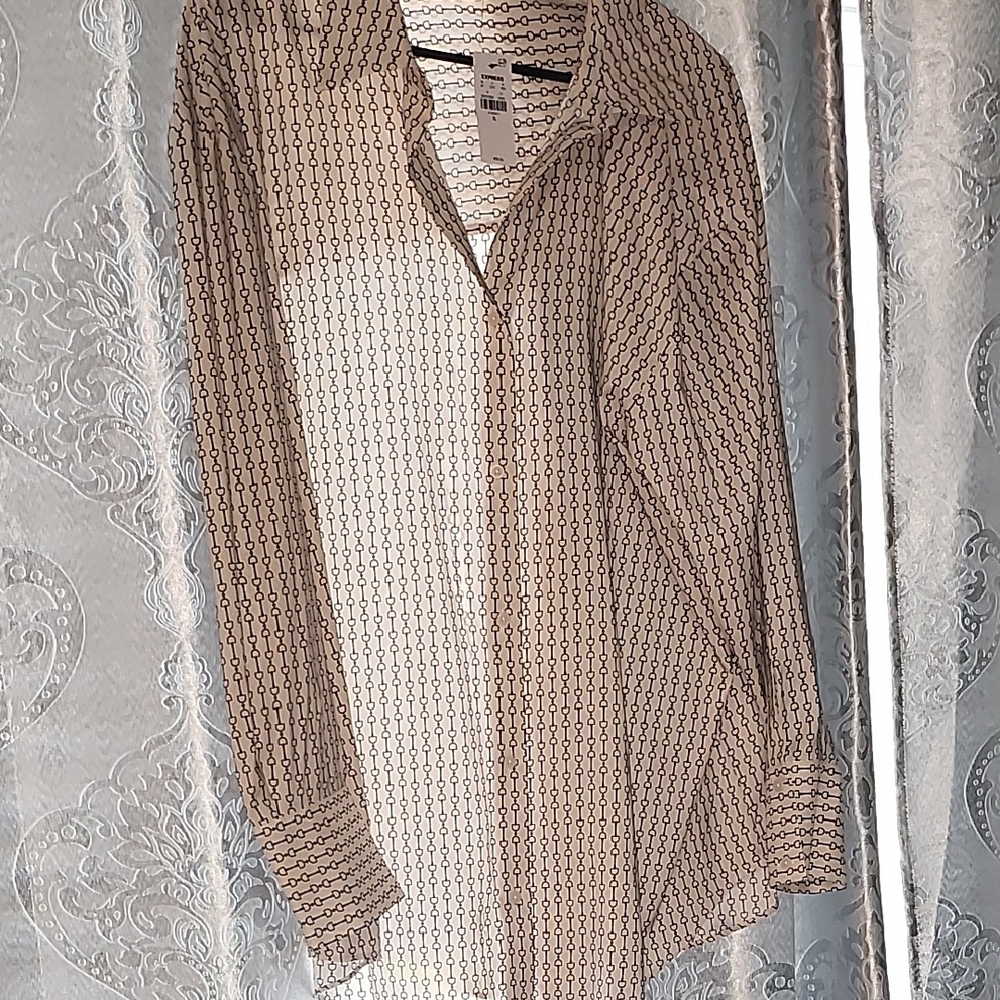 Express Patterned Button-Down Shirt in Black and White